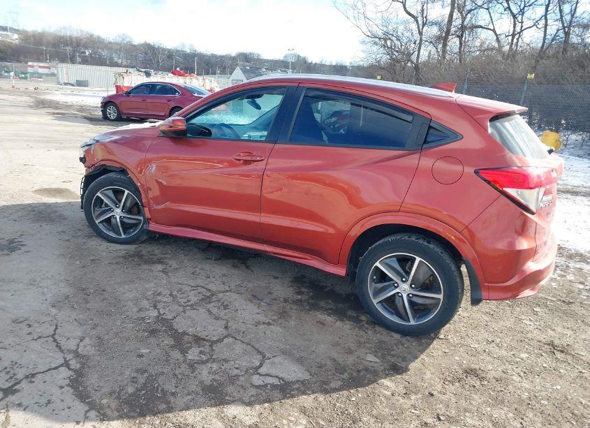 Photo 3 of 2020 Honda Hr-v AWD TOURING (VIN 3CZRU6H95LM724828)
