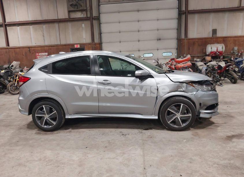 Photo 13 of 2020 Honda Hr-v AWD TOURING (VIN 3CZRU6H96LM708203)