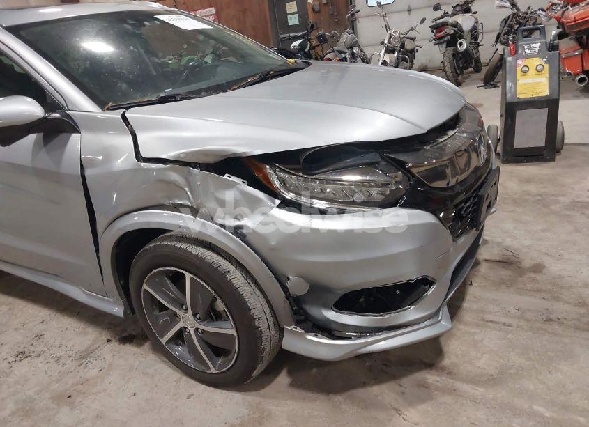 Photo 6 of 2020 Honda Hr-v AWD TOURING (VIN 3CZRU6H96LM708203)