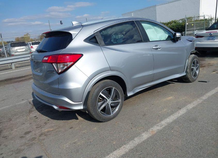Photo 4 of 2020 Honda Hr-v AWD TOURING (VIN 3CZRU6H99LM717929)