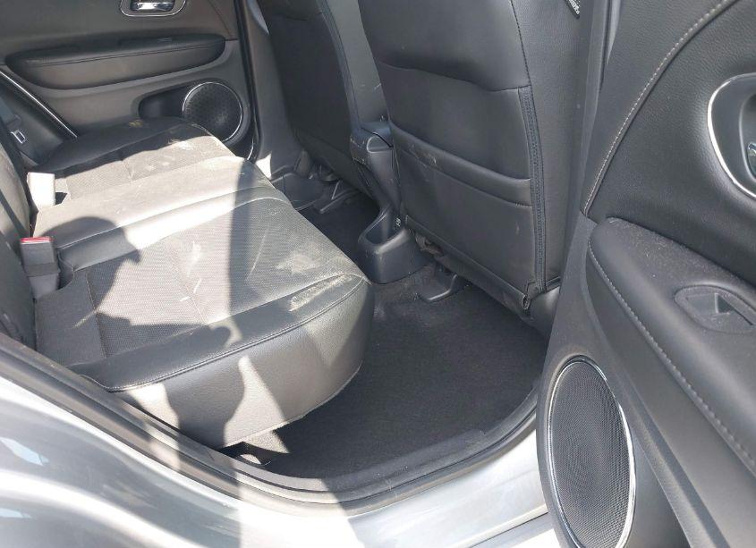 Photo 8 of 2020 Honda Hr-v AWD TOURING (VIN 3CZRU6H99LM717929)