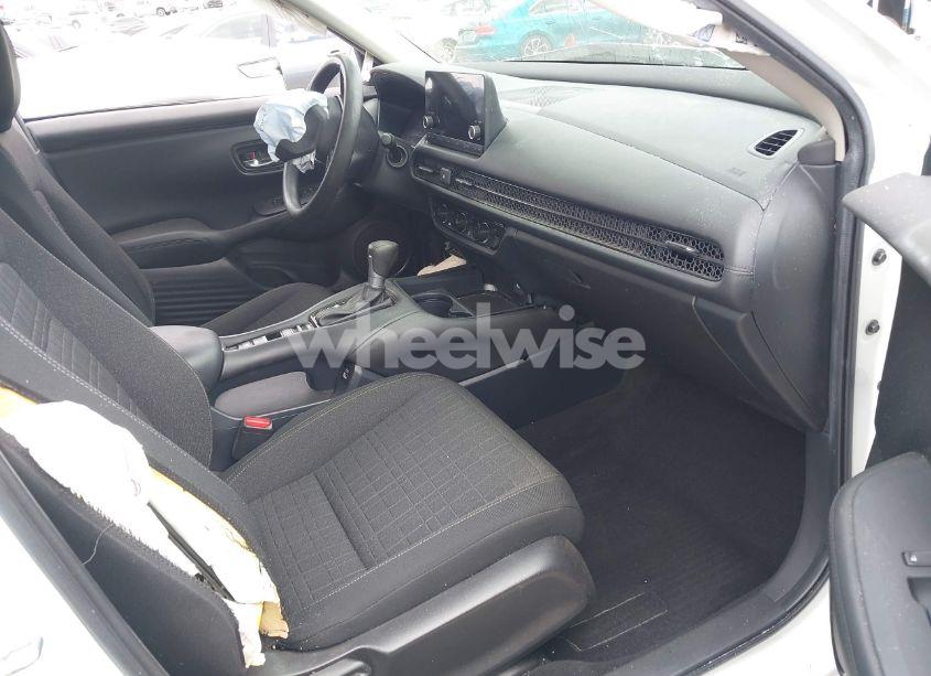 Photo 5 of 2023 Honda Hr-v 2WD LX (VIN 3CZRZ1H30PM741445)