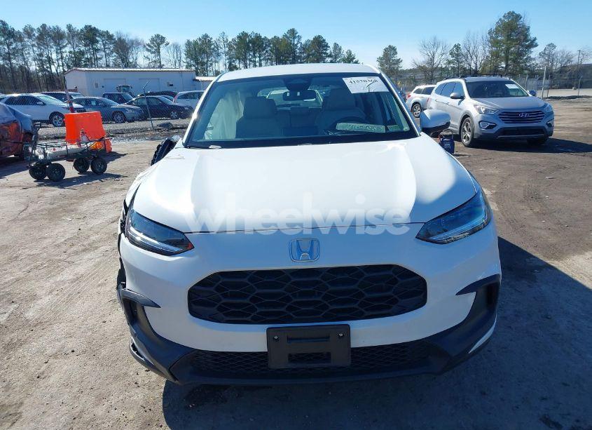 Photo 12 of 2024 Honda Hr-v 2WD LX (VIN 3CZRZ1H30RM721120)