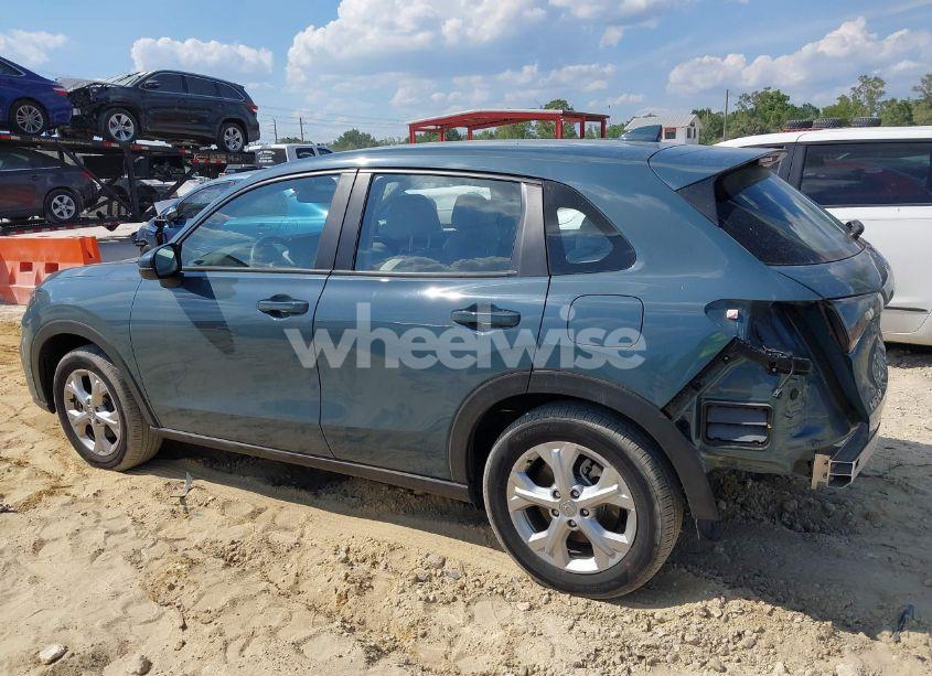 Photo 15 of 2024 Honda Hr-v 2WD LX (VIN 3CZRZ1H30RM750097)