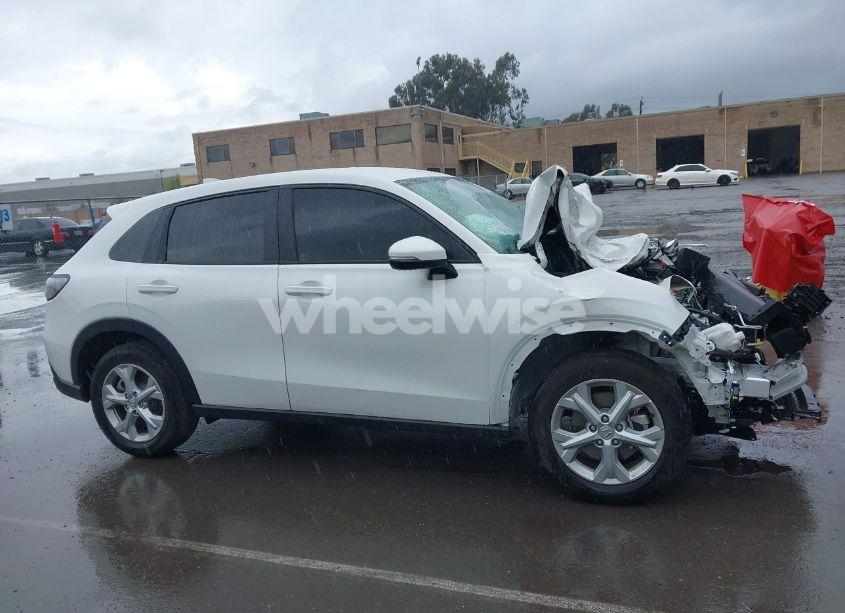 Photo 13 of 2025 Honda Hr-v 2WD LX (VIN 3CZRZ1H30SM704601)