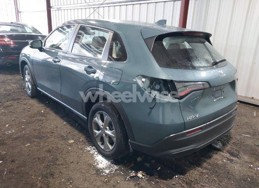 Photo 3 of 2025 Honda Hr-v 2WD LX (VIN 3CZRZ1H30SM719051)