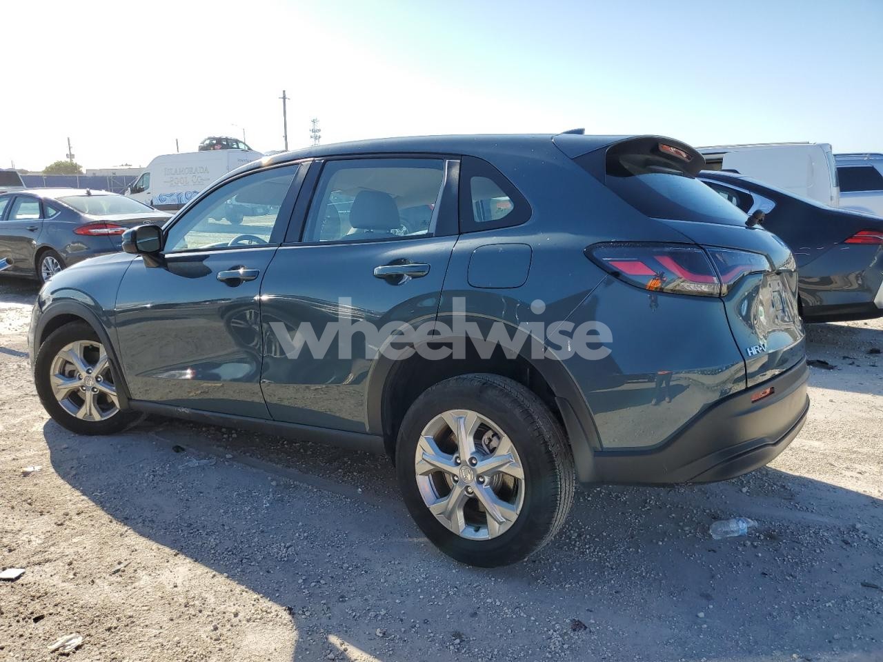 Photo 2 of 2025 HONDA HR-V LX (VIN 3CZRZ1H30SM750705)