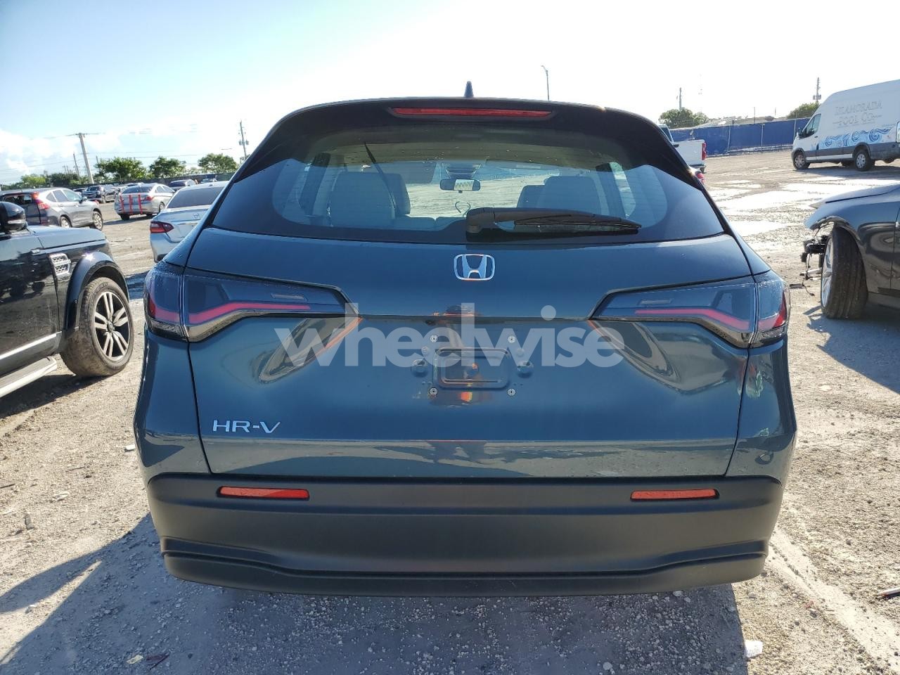 Photo 6 of 2025 HONDA HR-V LX (VIN 3CZRZ1H30SM750705)