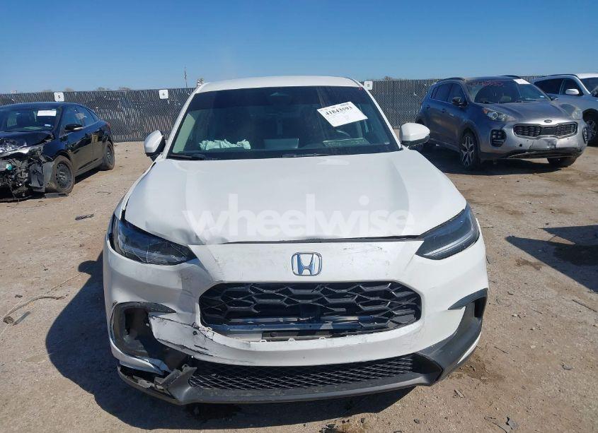 Photo 12 of 2024 Honda Hr-v 2WD LX (VIN 3CZRZ1H31RM702303)