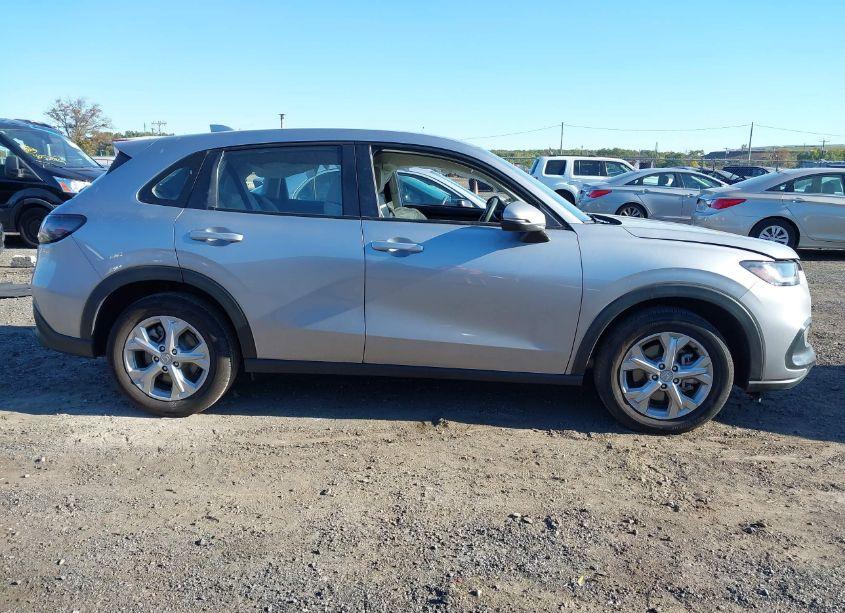 Photo 13 of 2024 Honda Hr-v 2WD LX (VIN 3CZRZ1H31RM713060)