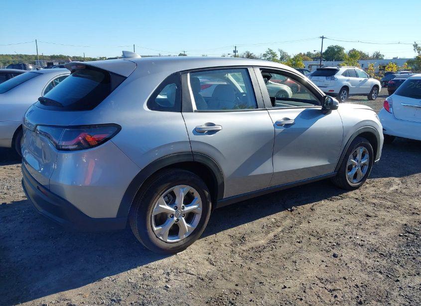 Photo 4 of 2024 Honda Hr-v 2WD LX (VIN 3CZRZ1H31RM713060)