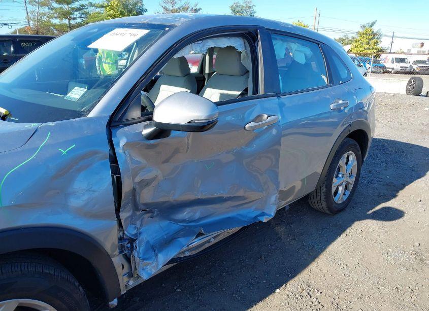 Photo 6 of 2024 Honda Hr-v 2WD LX (VIN 3CZRZ1H31RM713060)