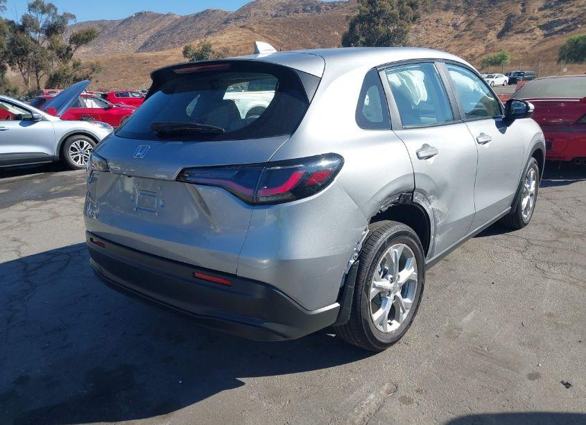 Photo 4 of 2025 Honda Hr-v 2WD LX (VIN 3CZRZ1H31SM712822)