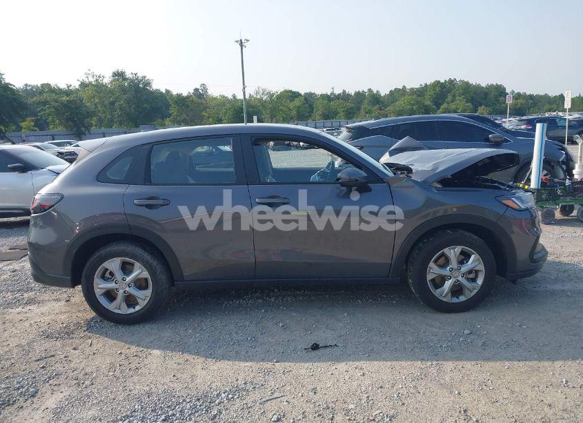 Photo 13 of 2025 Honda Hr-v 2WD LX (VIN 3CZRZ1H31SM714750)