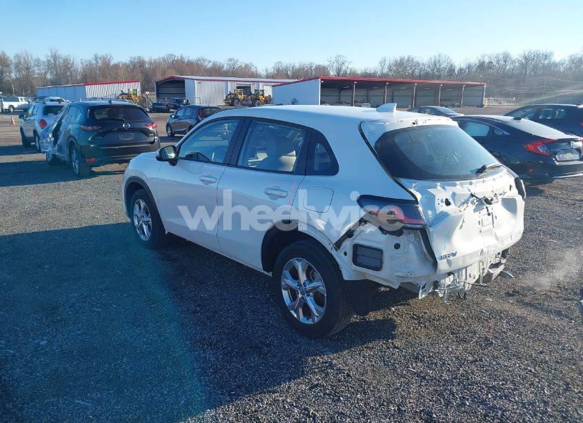 Photo 3 of 2023 Honda Hr-v 2WD LX (VIN 3CZRZ1H32PM724551)