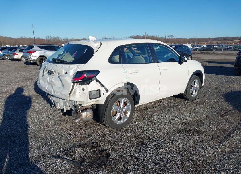 Photo 4 of 2023 Honda Hr-v 2WD LX (VIN 3CZRZ1H32PM724551)