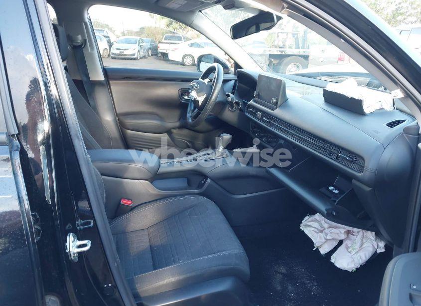 Photo 5 of 2023 Honda Hr-v 2WD LX (VIN 3CZRZ1H32PM738790)