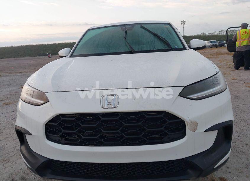 Photo 12 of 2024 Honda Hr-v 2WD LX (VIN 3CZRZ1H32RM747895)