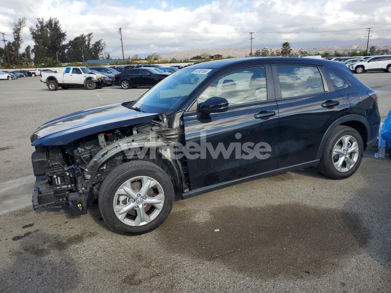 2025 HONDA HR-V LX (VIN 3CZRZ1H32SM729421) main photo