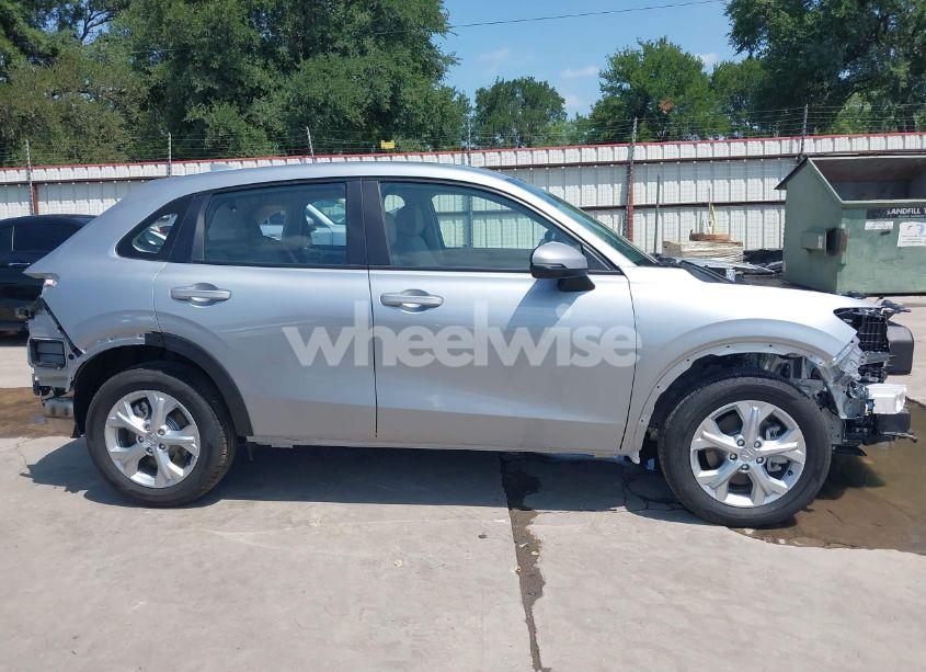 Photo 14 of 2025 Honda Hr-v 2WD LX (VIN 3CZRZ1H32SM739222)