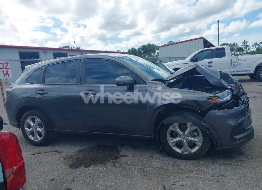 Photo 14 of 2024 Honda Hr-v 2WD LX (VIN 3CZRZ1H33RM731267)