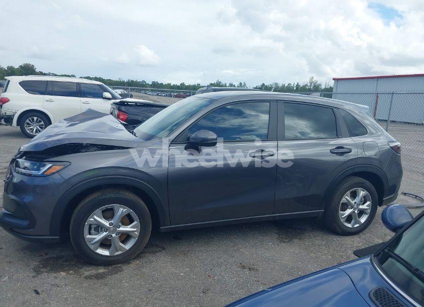 Photo 15 of 2024 Honda Hr-v 2WD LX (VIN 3CZRZ1H33RM731267)