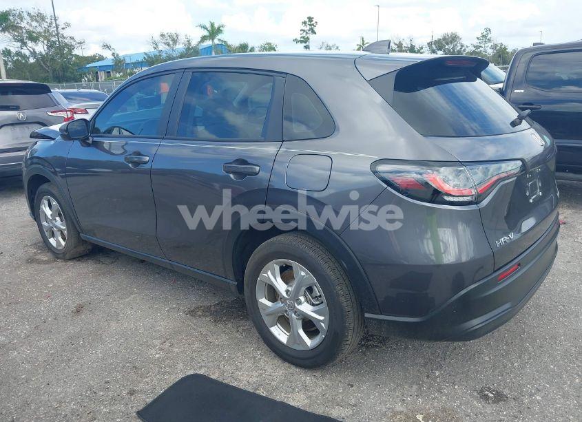 Photo 3 of 2024 Honda Hr-v 2WD LX (VIN 3CZRZ1H33RM731267)