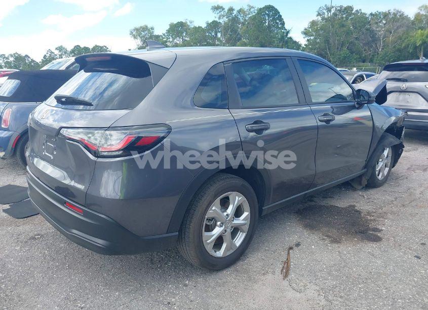 Photo 4 of 2024 Honda Hr-v 2WD LX (VIN 3CZRZ1H33RM731267)