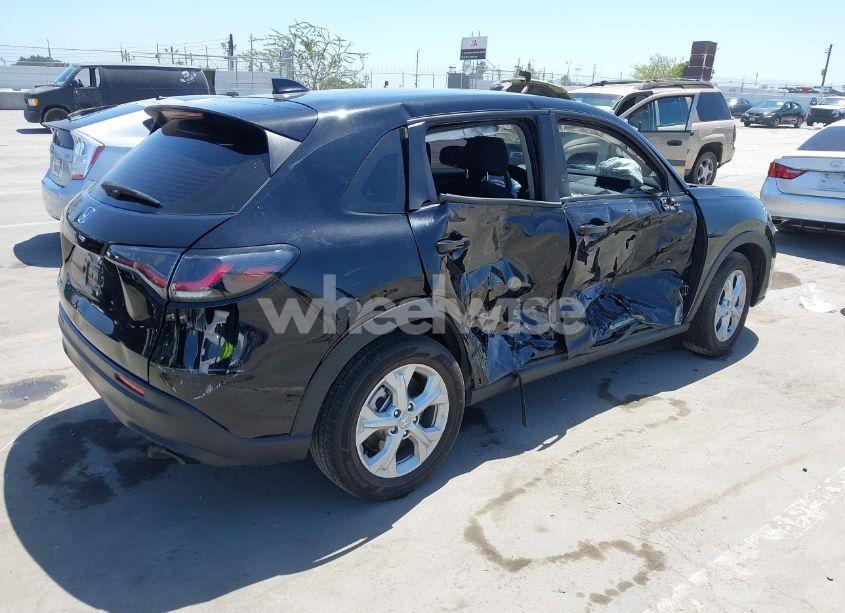 Photo 4 of 2024 Honda Hr-v 2WD LX (VIN 3CZRZ1H33RM735318)