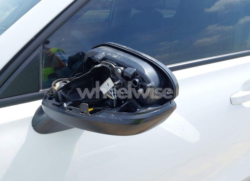 Photo 18 of 2023 Honda Hr-v 2WD LX (VIN 3CZRZ1H34PM716838)