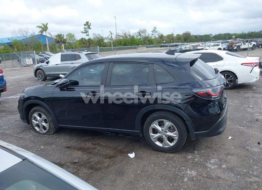 Photo 15 of 2024 Honda Hr-v 2WD LX (VIN 3CZRZ1H34RM711402)