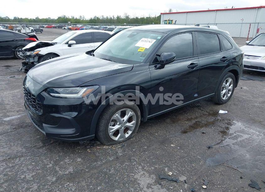 Photo 2 of 2024 Honda Hr-v 2WD LX (VIN 3CZRZ1H34RM711402)