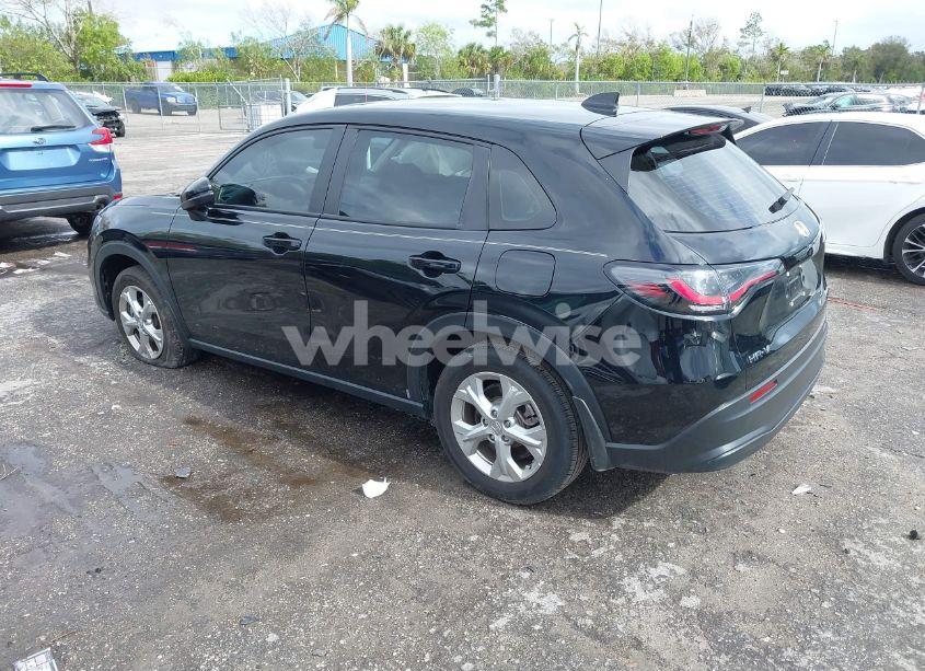 Photo 3 of 2024 Honda Hr-v 2WD LX (VIN 3CZRZ1H34RM711402)