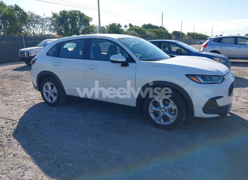 2024 Honda Hr-v 2WD LX (VIN 3CZRZ1H34RM738650) main photo