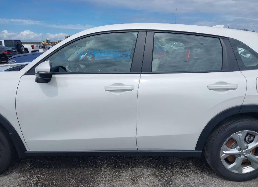 Photo 14 of 2024 Honda Hr-v 2WD LX (VIN 3CZRZ1H34RM762284)