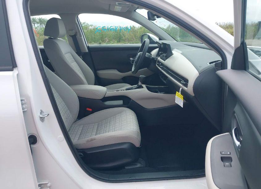 Photo 5 of 2024 Honda Hr-v 2WD LX (VIN 3CZRZ1H34RM762284)