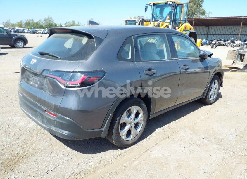 Photo 4 of 2025 Honda Hr-v 2WD LX (VIN 3CZRZ1H34SM712460)