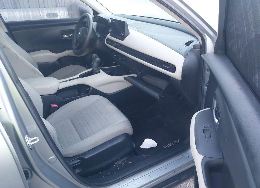 Photo 5 of 2023 Honda Hr-v 2WD LX (VIN 3CZRZ1H35PM743045)