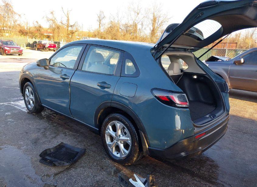 Photo 3 of 2023 Honda Hr-v 2WD LX (VIN 3CZRZ1H36PM740509)