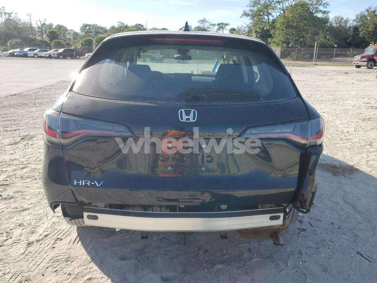 Photo 6 of 2025 HONDA HR-V LX (VIN 3CZRZ1H36SM705980)