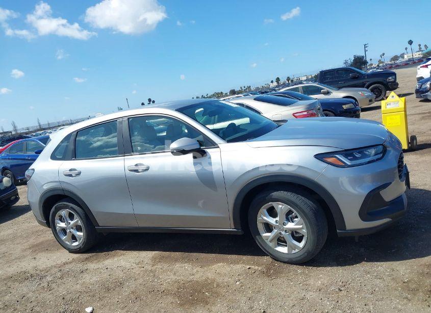 Photo 13 of 2024 Honda Hr-v 2WD LX (VIN 3CZRZ1H37RM735936)