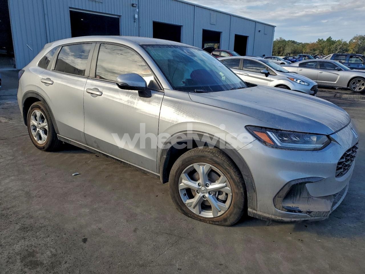 Photo 4 of 2025 HONDA HR-V LX (VIN 3CZRZ1H37SM722951)