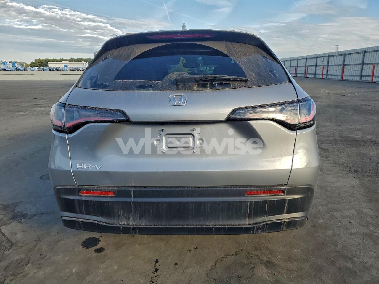 Photo 6 of 2025 HONDA HR-V LX (VIN 3CZRZ1H37SM722951)