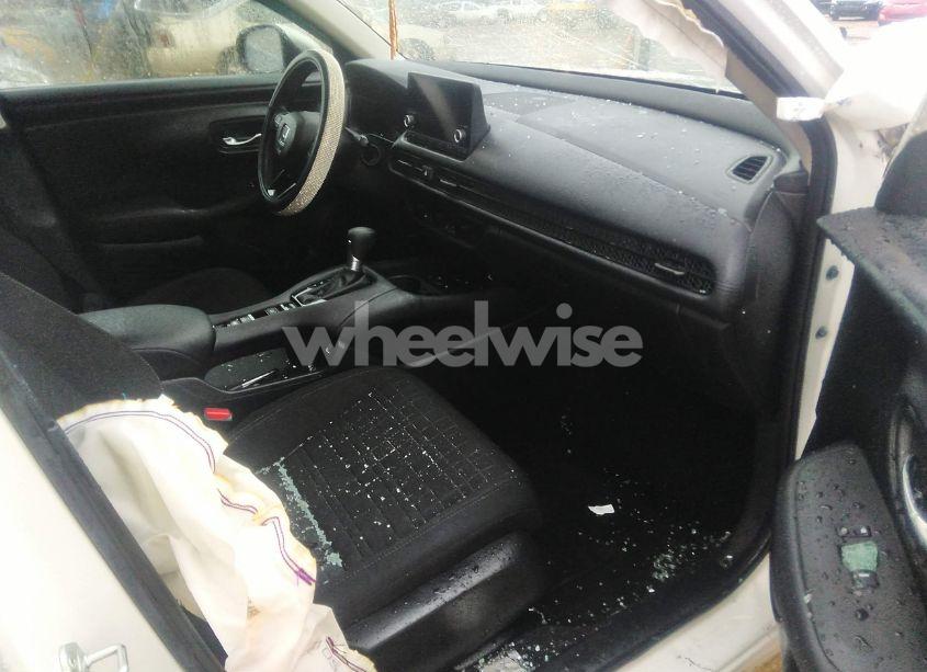 Photo 5 of 2023 Honda Hr-v 2WD LX (VIN 3CZRZ1H38PM738499)