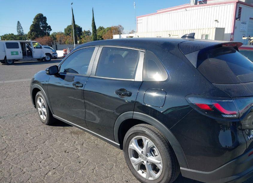 Photo 14 of 2024 Honda Hr-v 2WD LX (VIN 3CZRZ1H38RM714738)