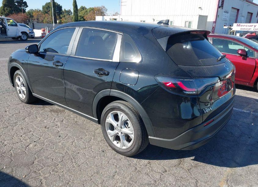 Photo 3 of 2024 Honda Hr-v 2WD LX (VIN 3CZRZ1H38RM714738)