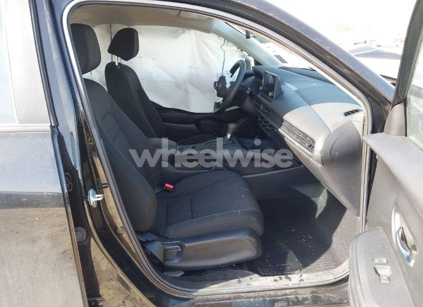 Photo 5 of 2024 Honda Hr-v 2WD LX (VIN 3CZRZ1H38RM735170)