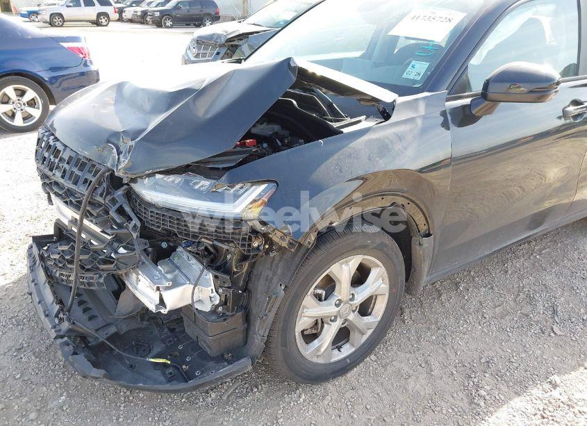 Photo 6 of 2024 Honda Hr-v 2WD LX (VIN 3CZRZ1H38RM735170)