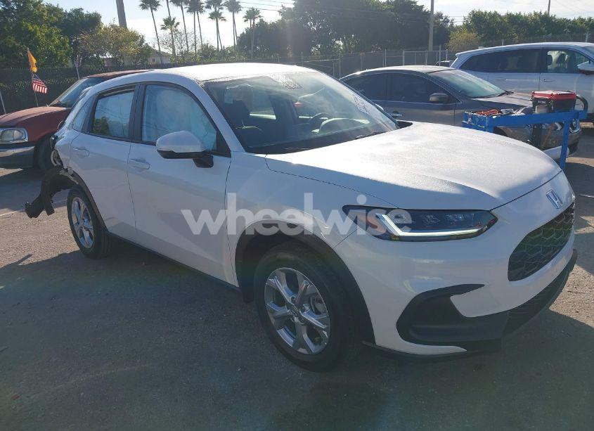 2025 Honda Hr-v 2WD LX (VIN 3CZRZ1H38SM730525) main photo