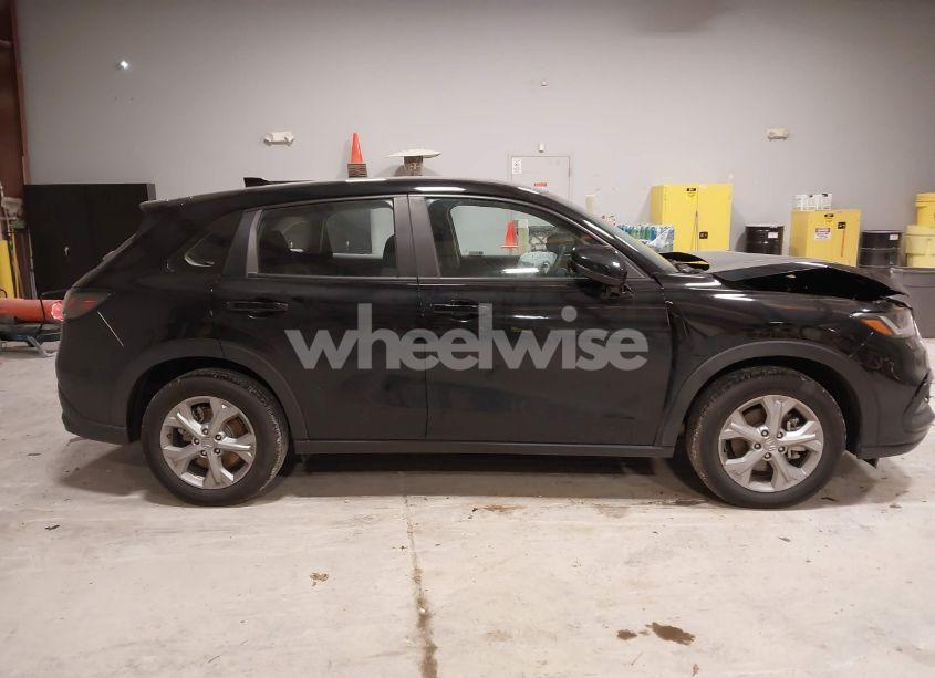 Photo 13 of 2024 Honda Hr-v 2WD LX (VIN 3CZRZ1H39RM757680)